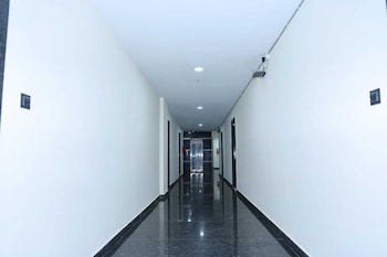 hotel vista airport zone