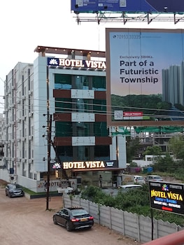hotel vista airport zone