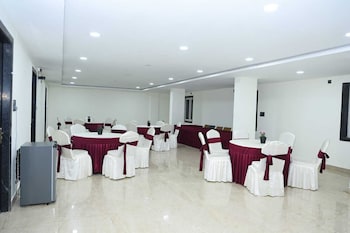 hotel vista airport zone