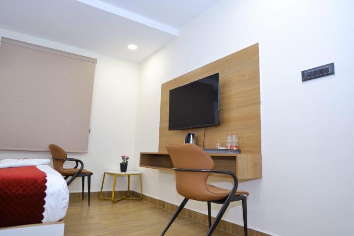 hotel vista airport zone