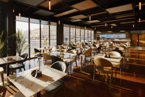 modrest hotel