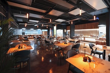 modrest hotel