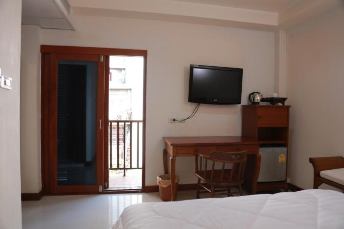 upar hotels silom