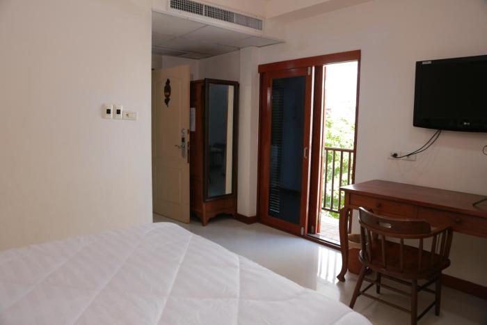 upar hotels silom