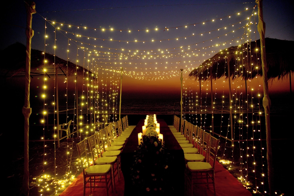 sea royal rooms and cafe