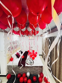 sea royal rooms and cafe