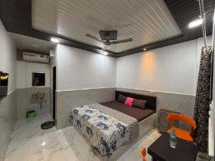 sea royal rooms and cafe