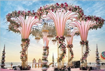 sea royal rooms and cafe