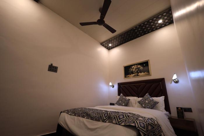 hotel corbett cultures