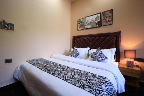 hotel corbett cultures