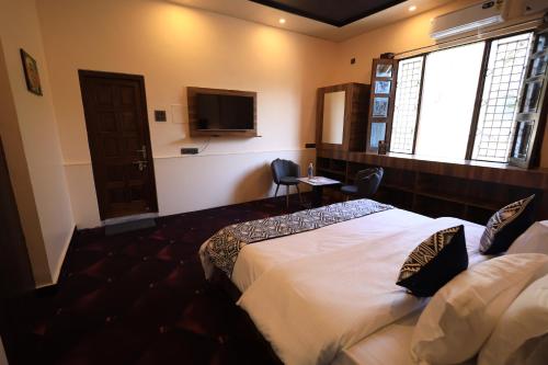 hotel corbett cultures