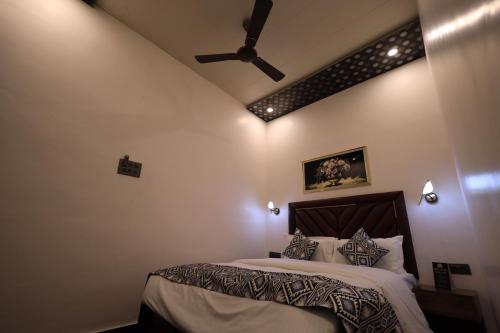 Hotel Corbett Cultures,,3 star