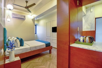 the solitaire residency