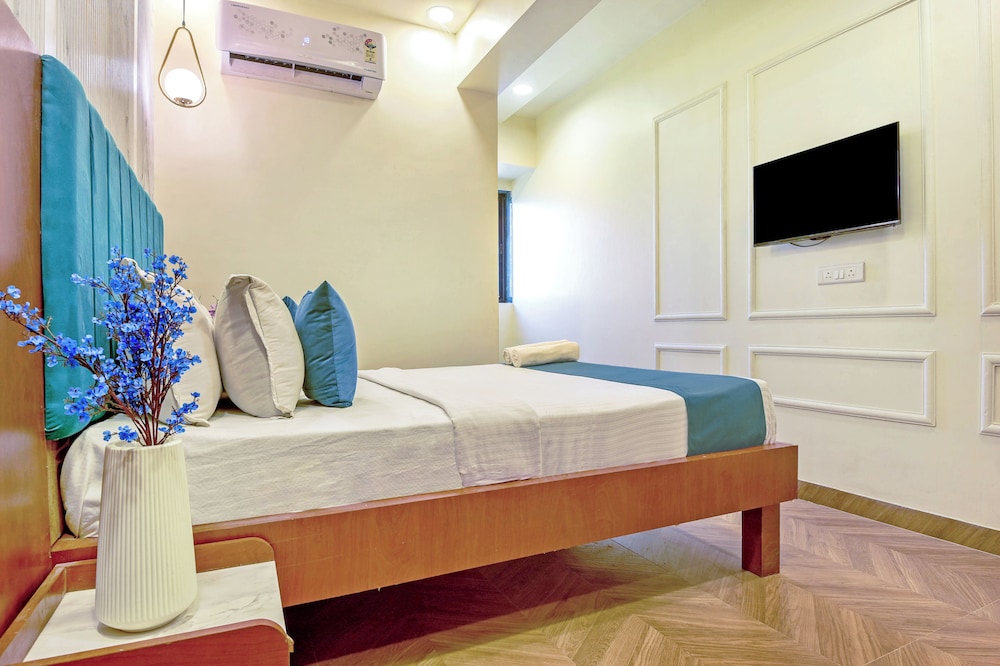 the solitaire residency