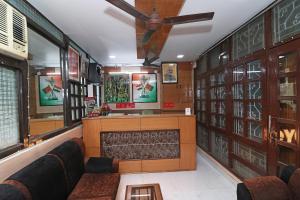 hari villa residency noida indoor stadium