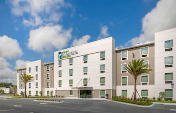 Extended Stay America Select Suites - Wildwood - The Villages,,2 star