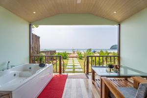 goa beach villa