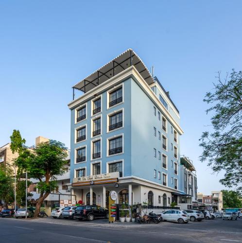 sita royal lakside chalet