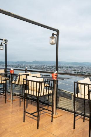 sita royal lakside chalet