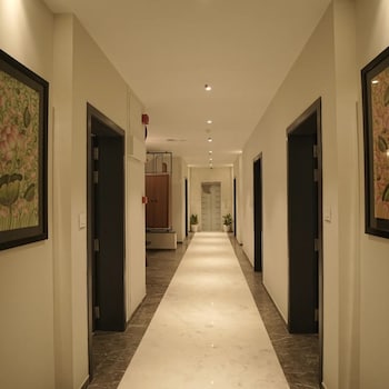 sita royal lakside chalet