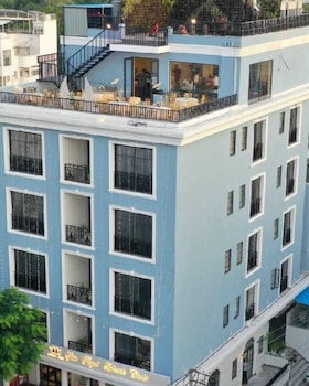 sita royal lakside chalet