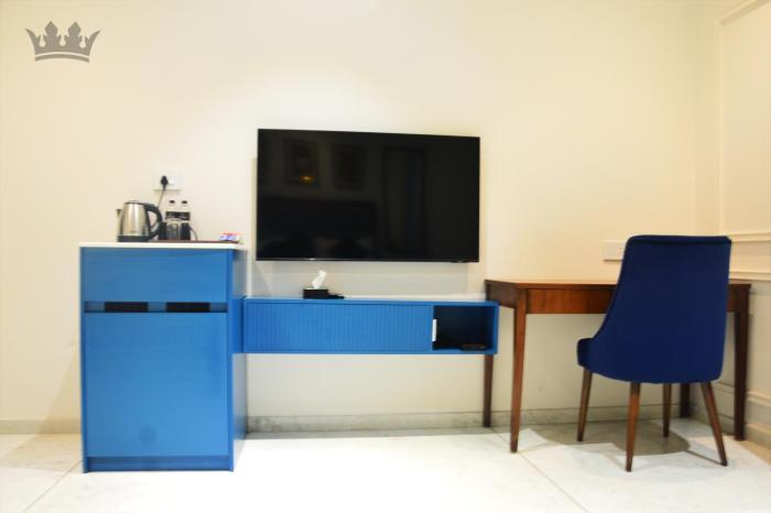 sita royal lakside chalet