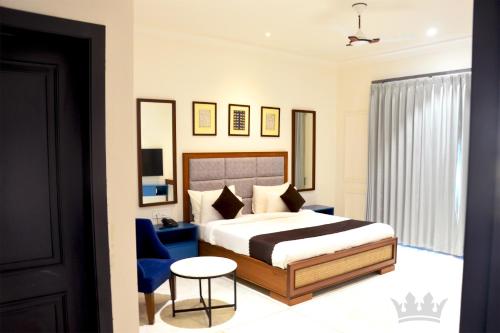 sita royal lakside chalet