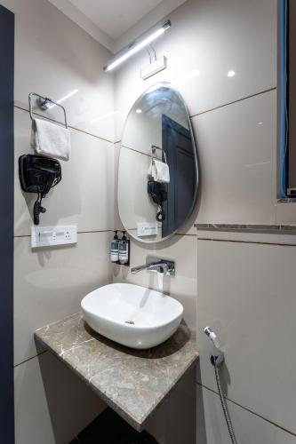 sita royal lakside chalet