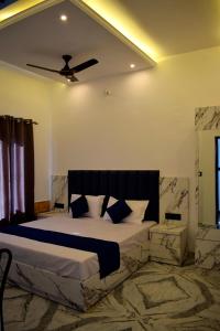 hotel breezewood wonders