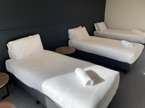 harden country club motel