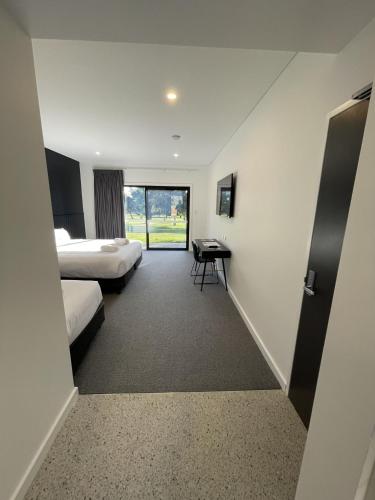 harden country club motel
