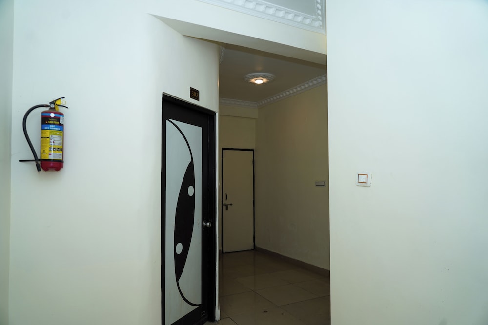 hotel happy stay