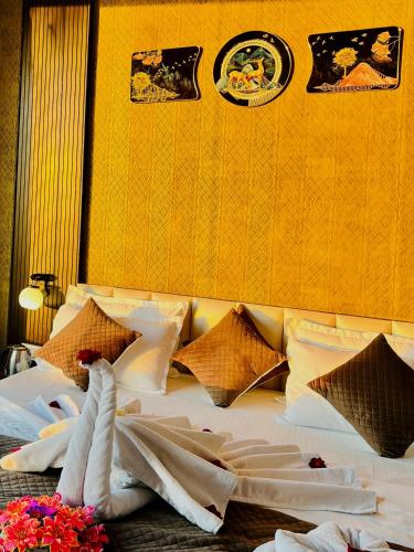 Shubh Laxmi Residence,,3 star