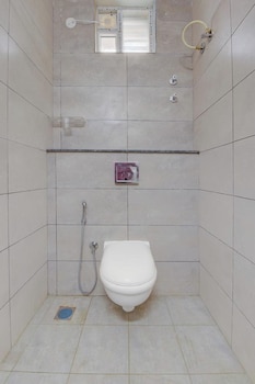 hotel tree suites next airport inn