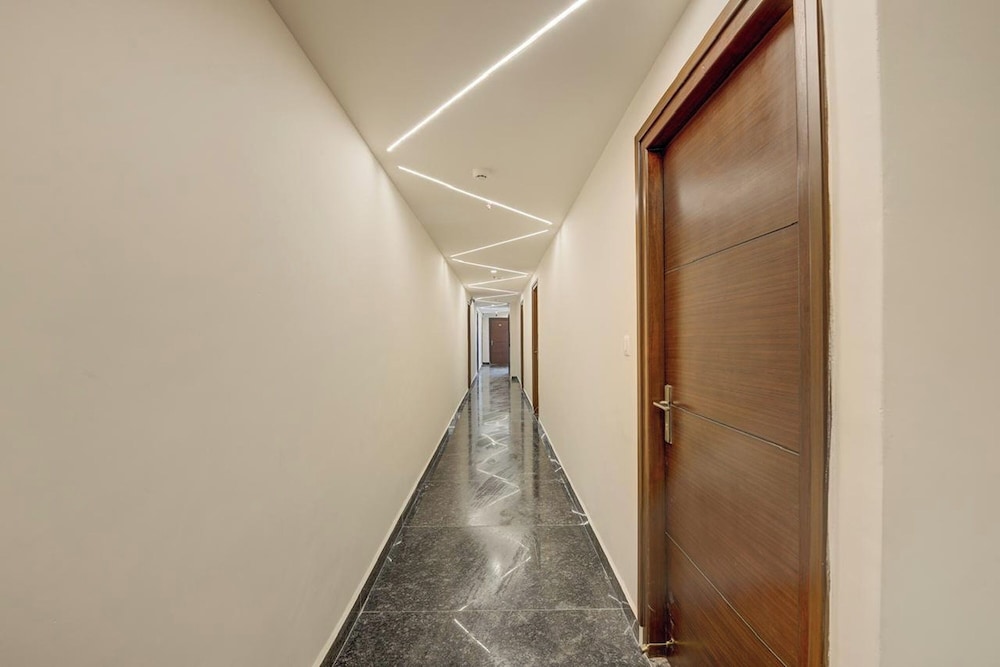 hotel tree suites next airport inn