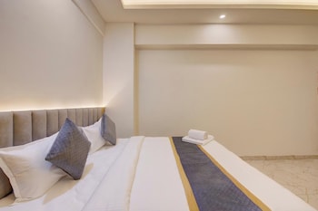 hotel tree suites next airport inn