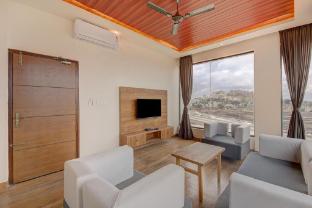 hotel tree suites next airport inn