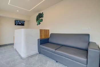 hotel tree suites next airport inn