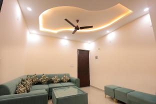 hotel mango tree vrindavan