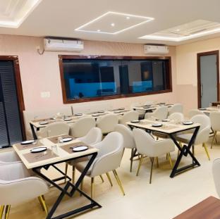 hotel mango tree vrindavan