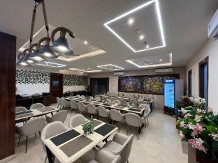 hotel mango tree vrindavan