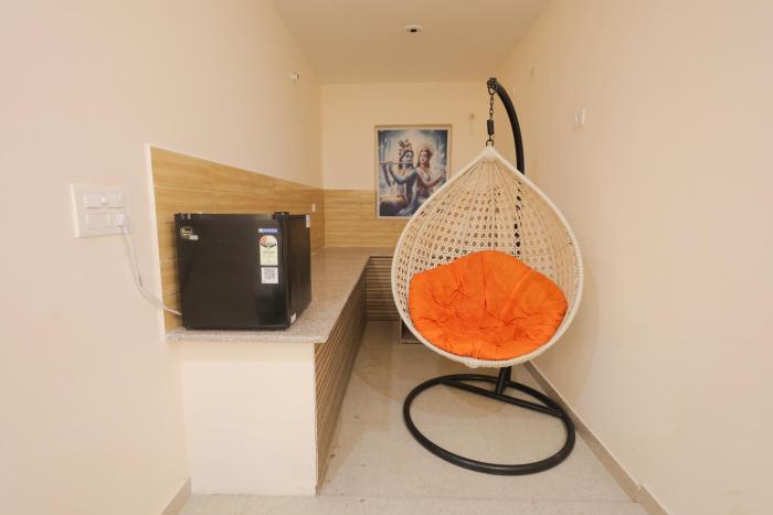 hotel mango tree vrindavan