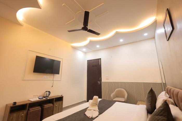 hotel mango tree vrindavan