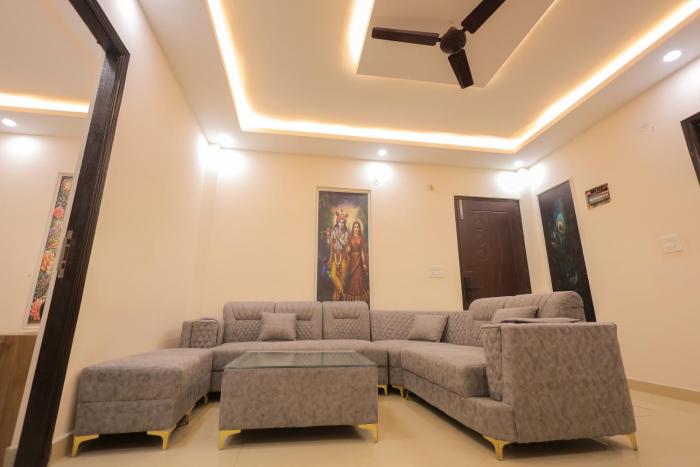 hotel mango tree vrindavan