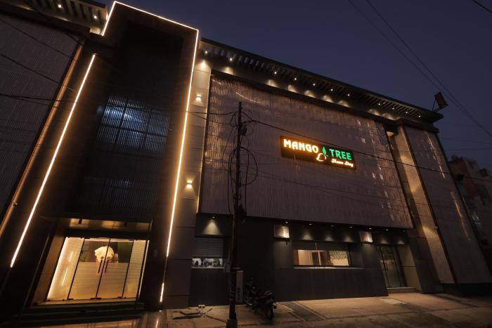 hotel mango tree vrindavan