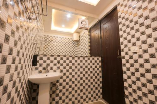 hotel mango tree vrindavan