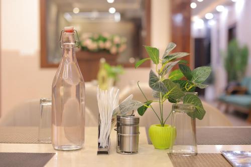 hotel mango tree vrindavan