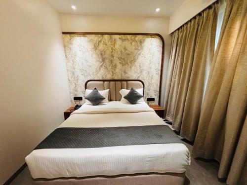 Hotel  Royal Retreat,,3 star