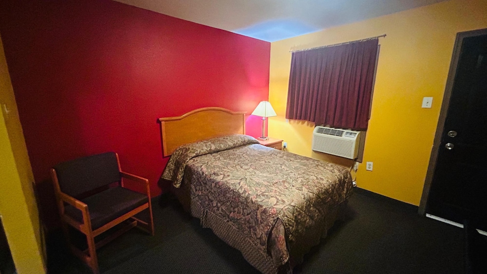 relax inn by oyo sulphur hwy 90