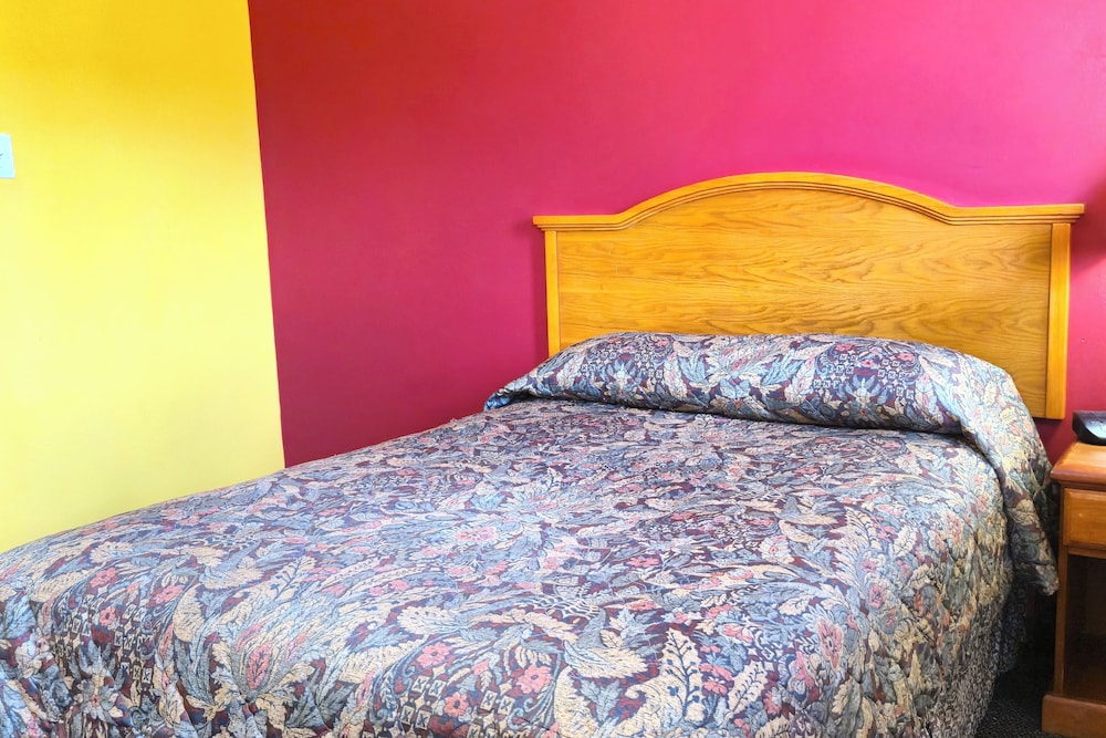 relax inn by oyo sulphur hwy 90